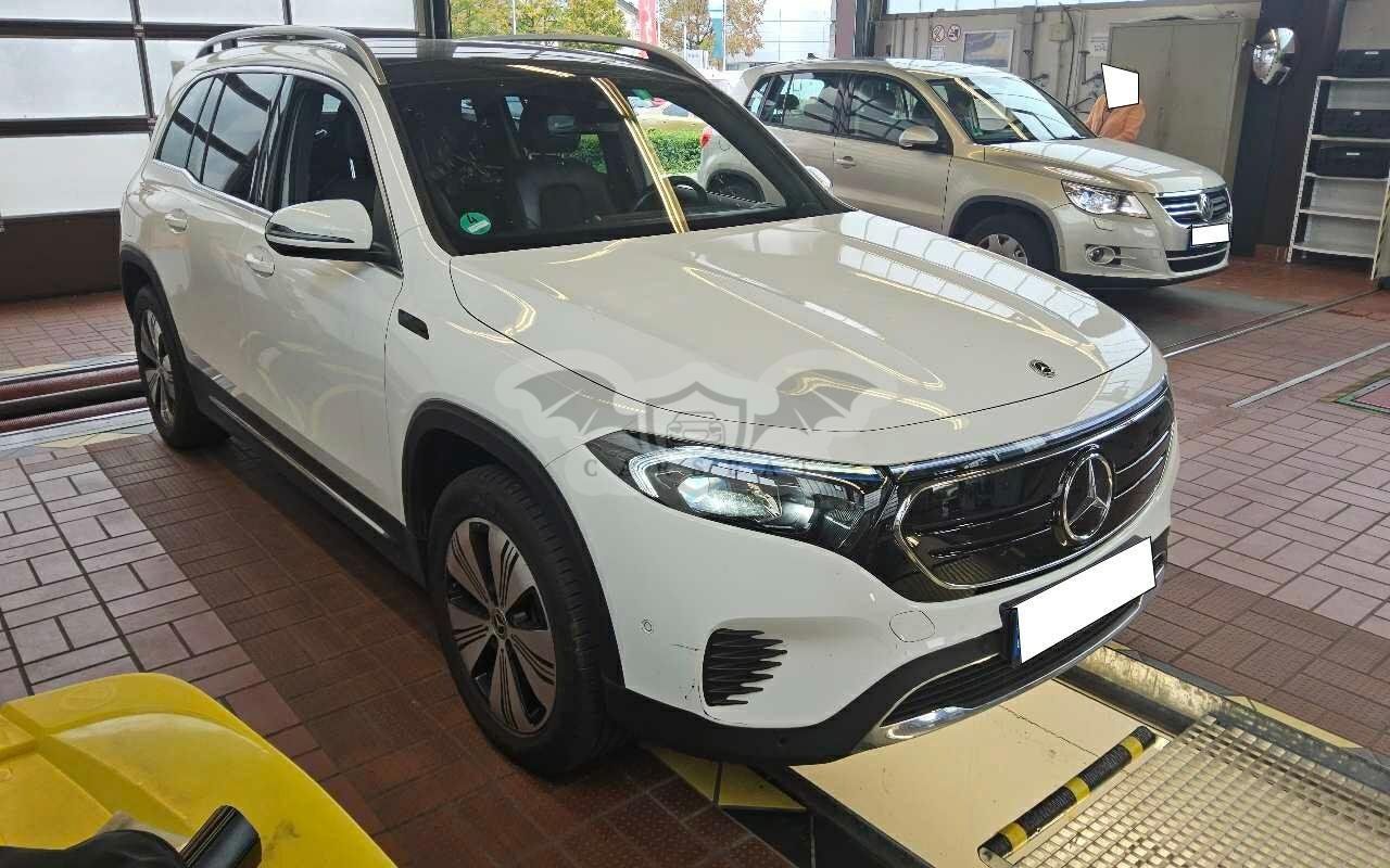 Mercedes-Benz EQB 250 progressive 2022