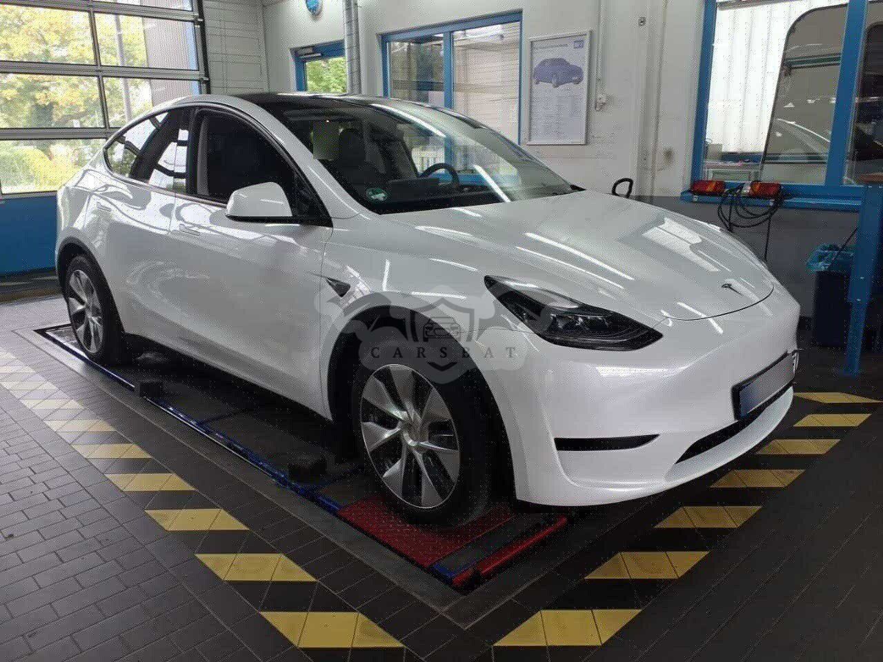 Tesla Model Y Standard Range 2023