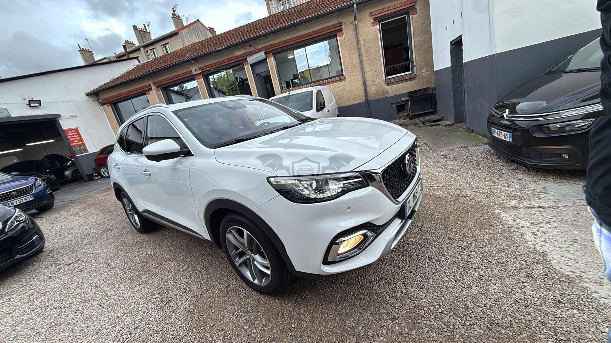 MG EHS 1.5 Luxury 2023