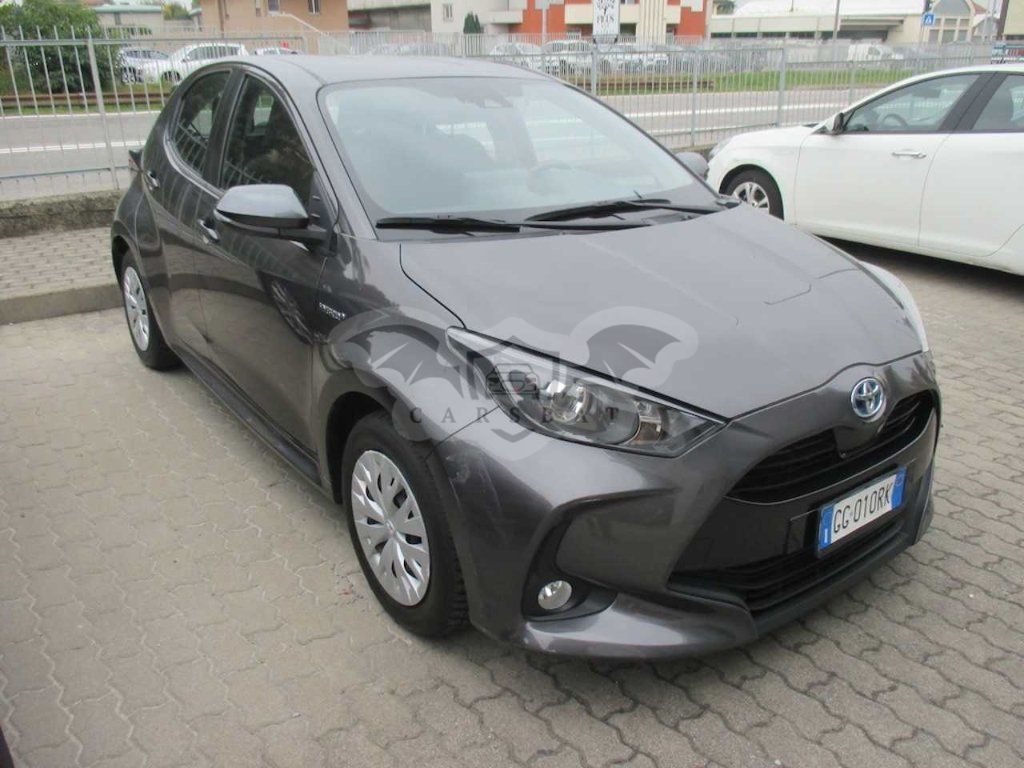 Toyota Yaris Business 2021