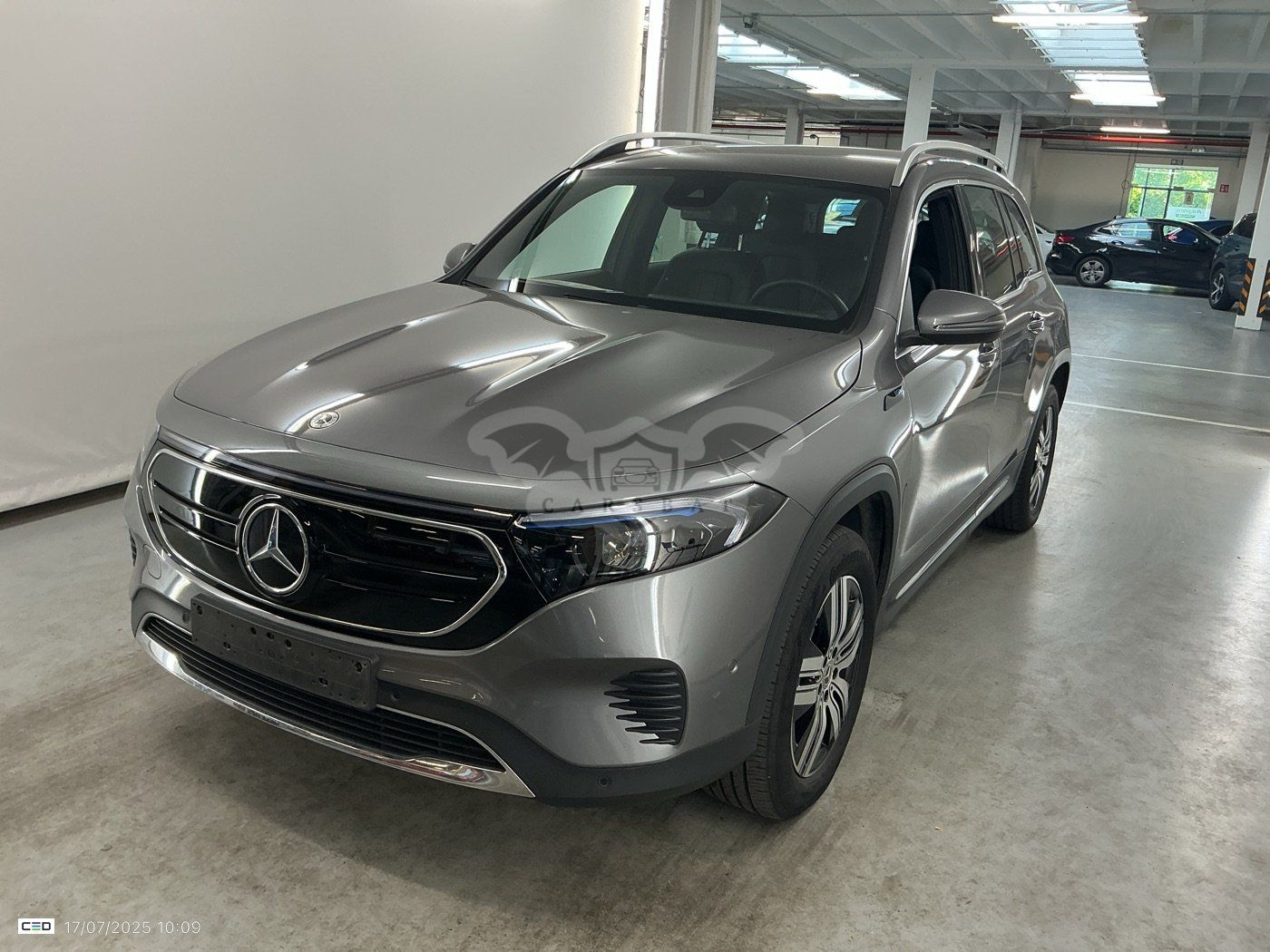 Mercedes-Benz EQB 300 Luxury 2022