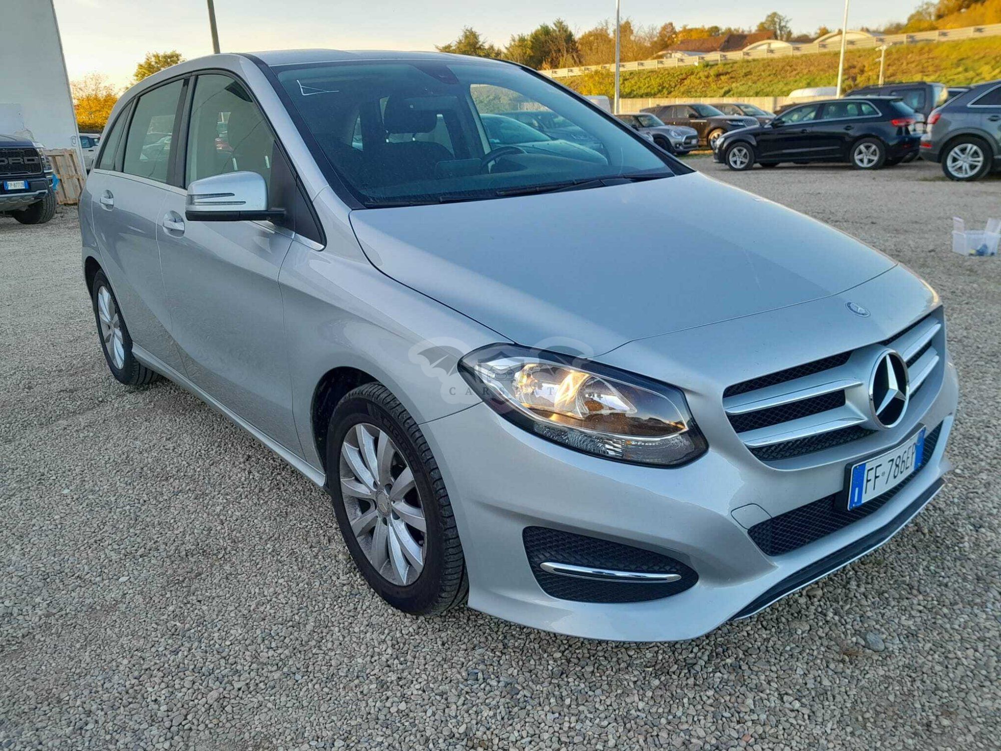 Mercedes-Benz B 180d Business 2016