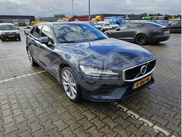 Volvo V60 T6 Momentum Pro 2020