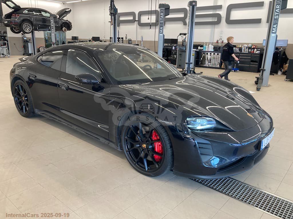 Porsche Taycan GTS 2023