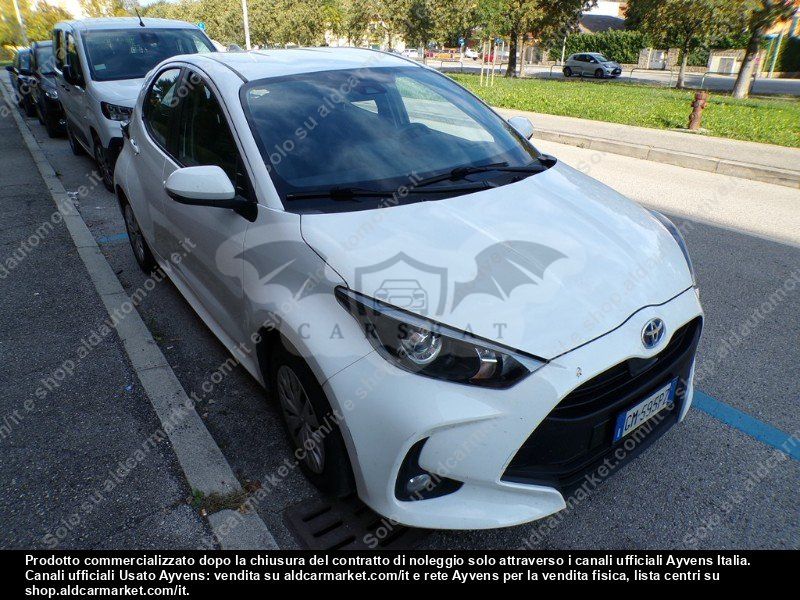 Toyota Yaris Business 2023