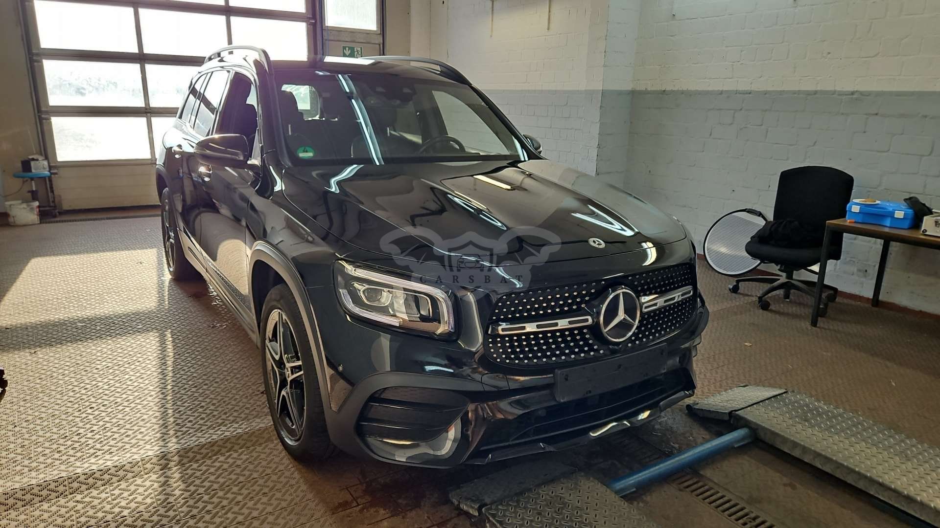 Mercedes-Benz GLB 200d 2023