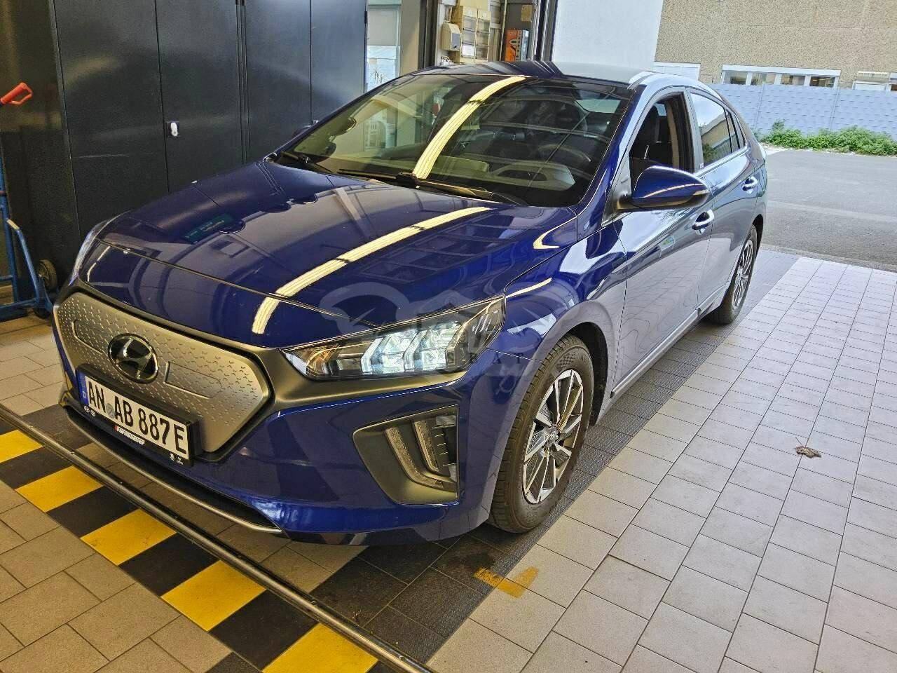 Hyundai IONIQ Style 2021