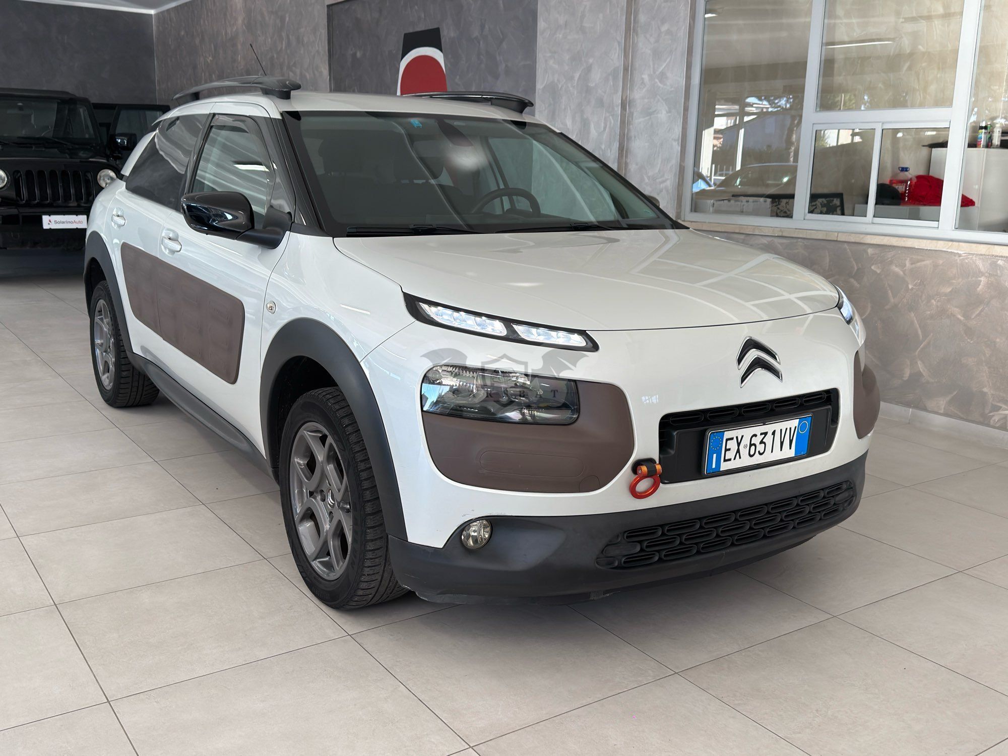 Citroën C4 Cactus 1.2i Shine 2014