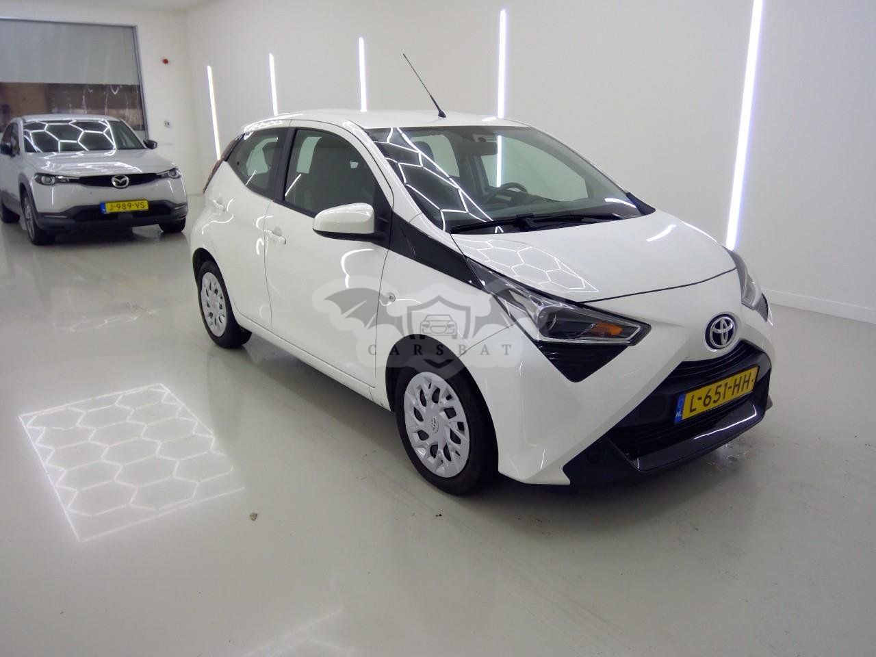 Toyota Aygo 1.0 VVT-i X-Play 2021