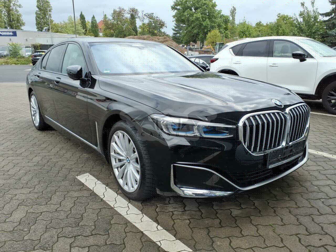 BMW 7 Series 740d 2022