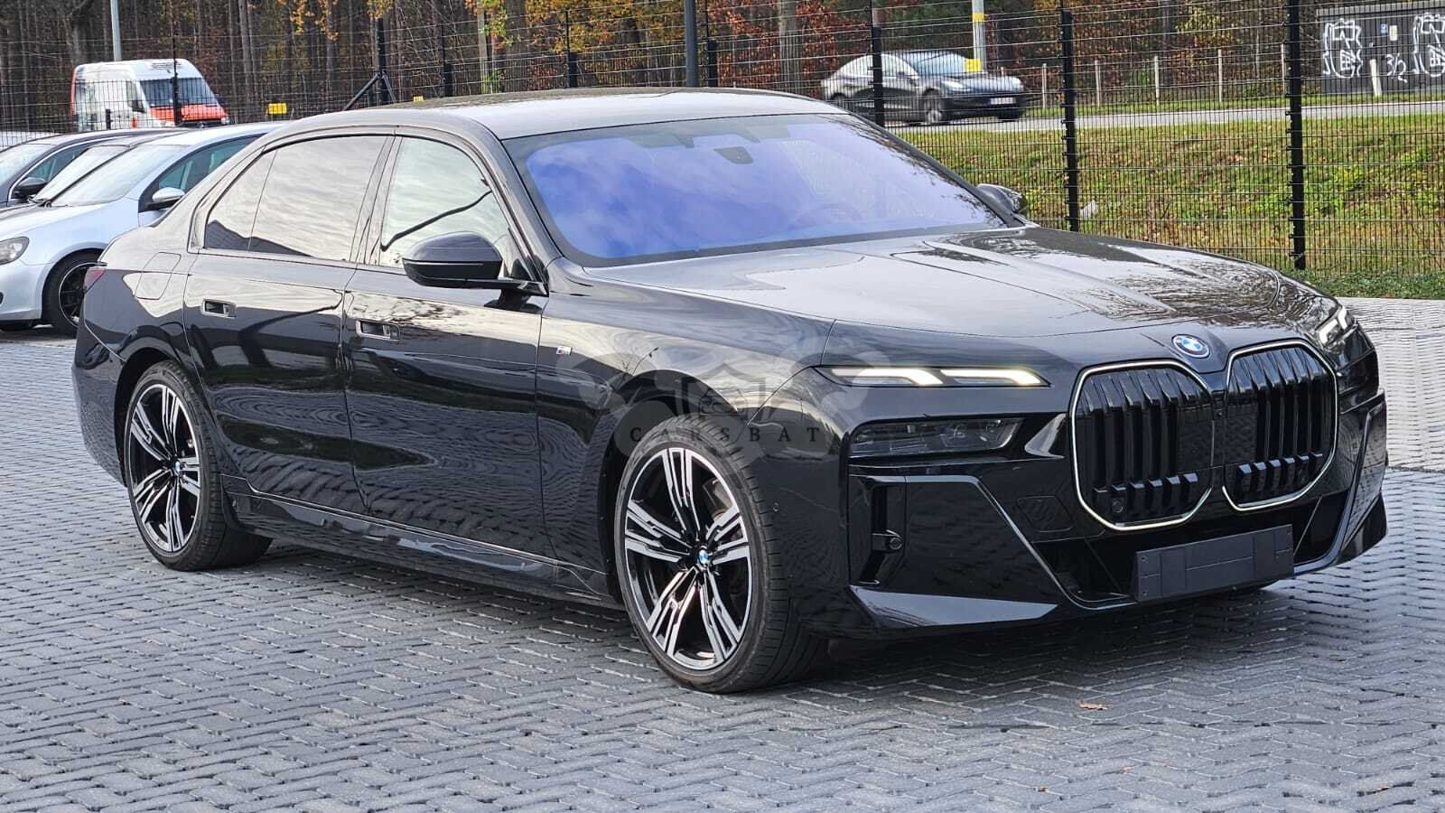 BMW 7 Series 750 2025