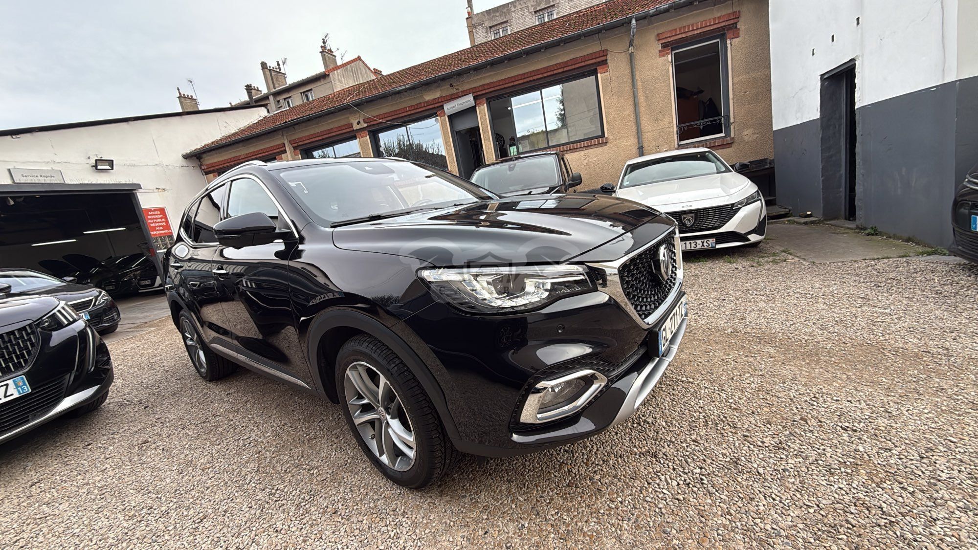 MG EHS 1.5 T-GDI Luxury 2023