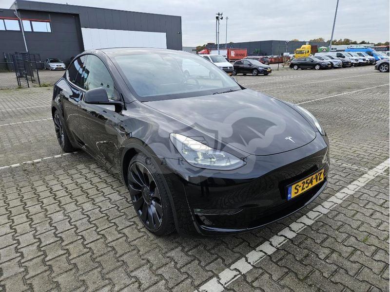 Tesla Model Y Performance 75 kWh 2023