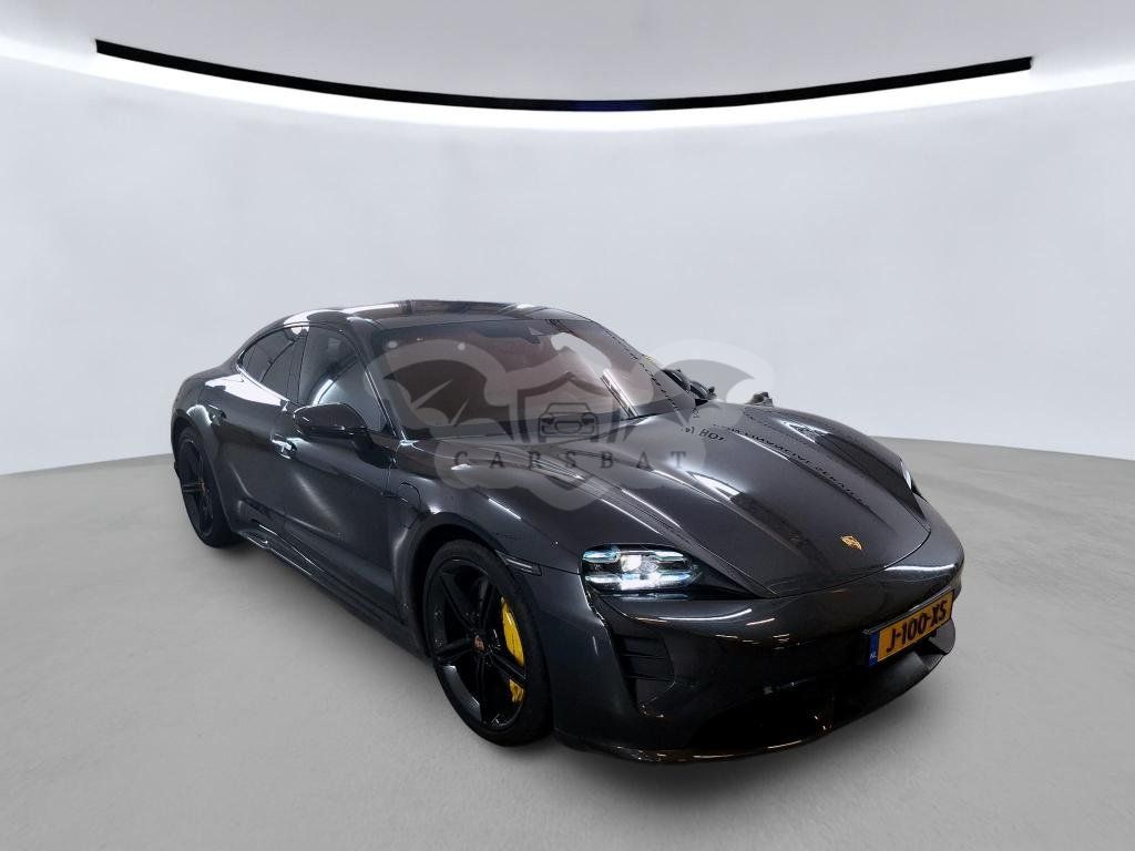 Porsche Taycan Turbo S 93 kWh 2020