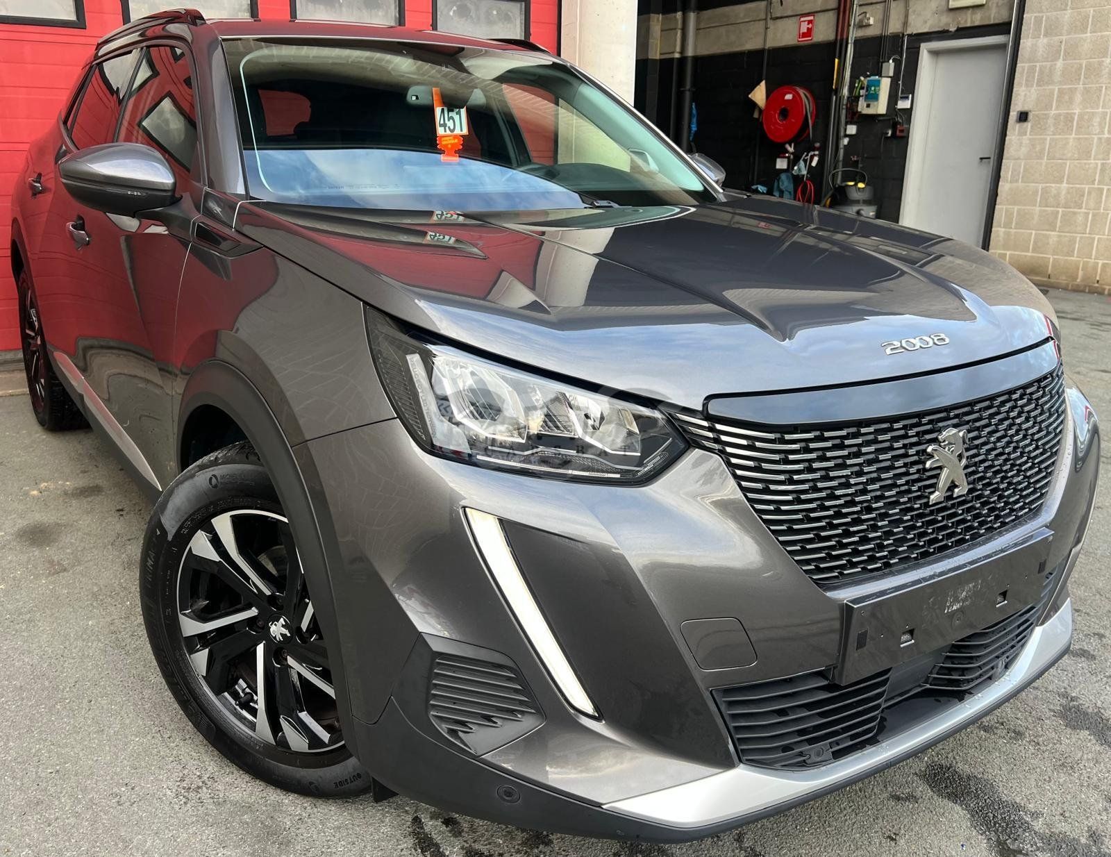 Peugeot 2008 1.2i Allure 2020