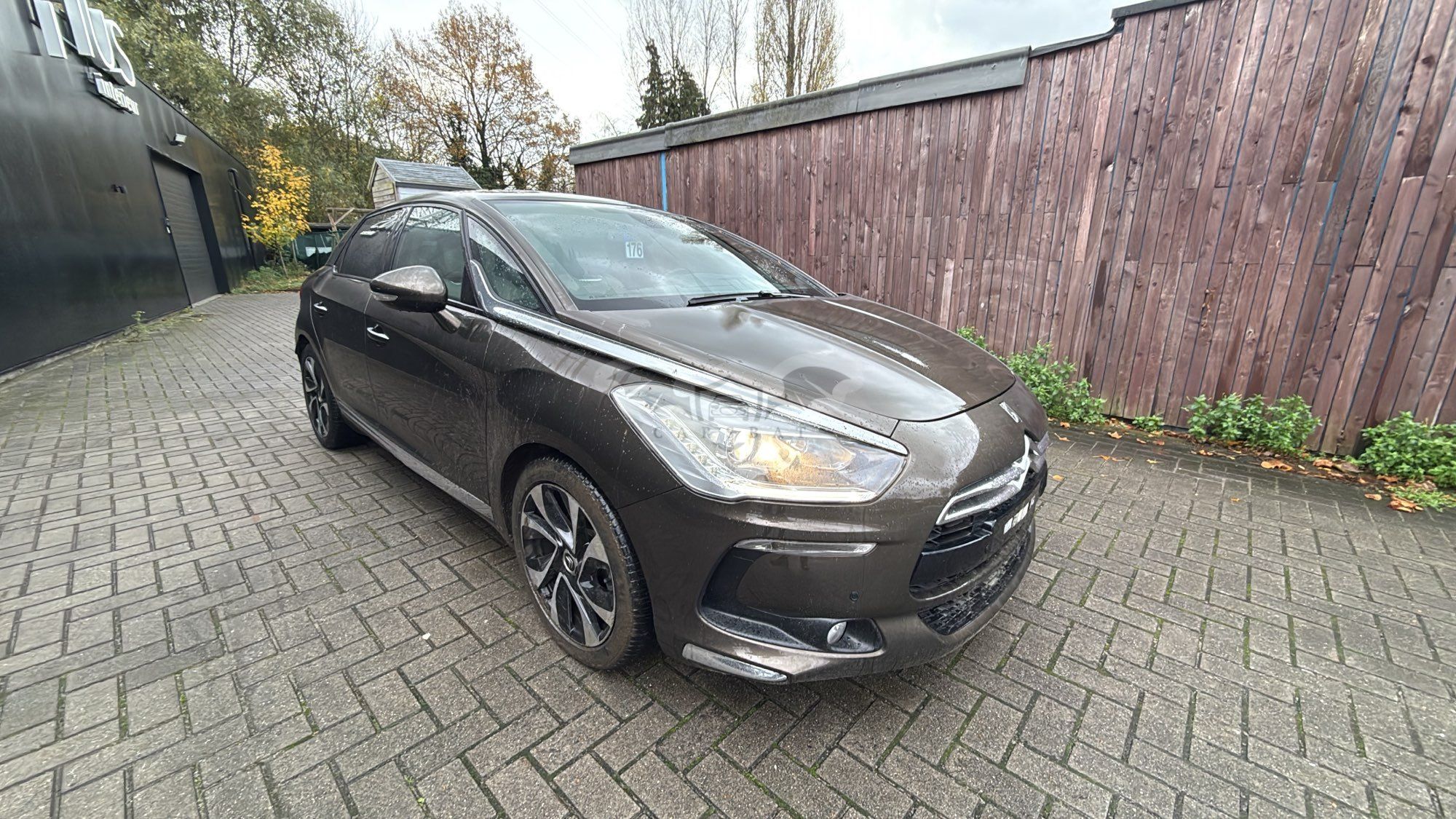 Citroën DS5 1.6 THP So Chic 2012