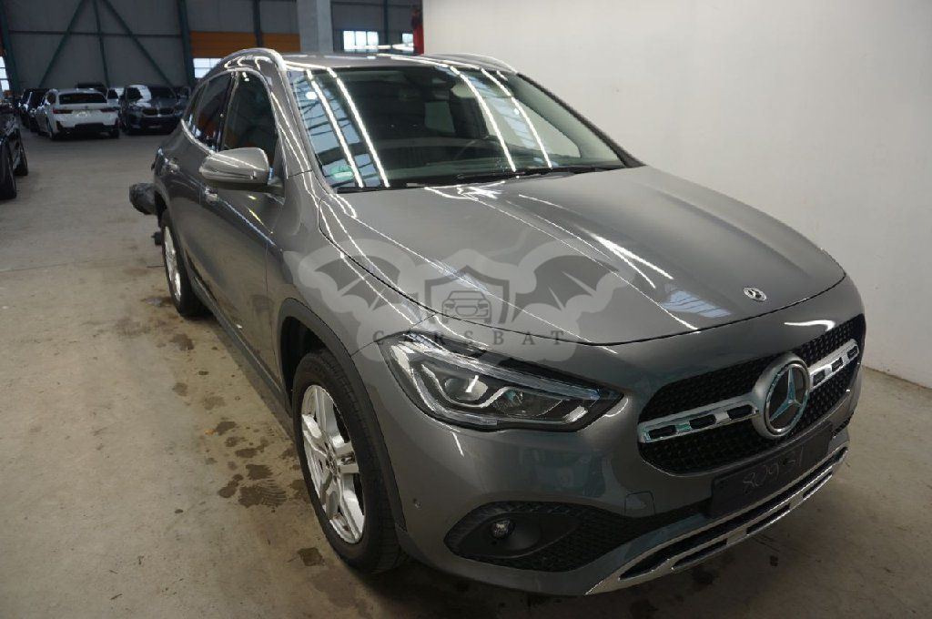 Mercedes-Benz GLA 220d progressive 2021