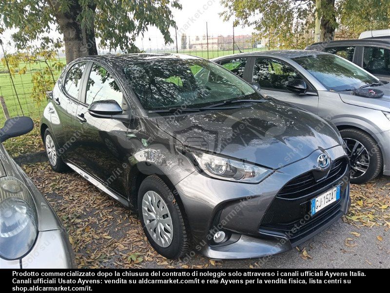 Toyota Yaris Business 2022