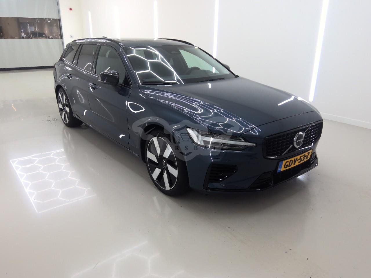 Volvo V60 T8 2024