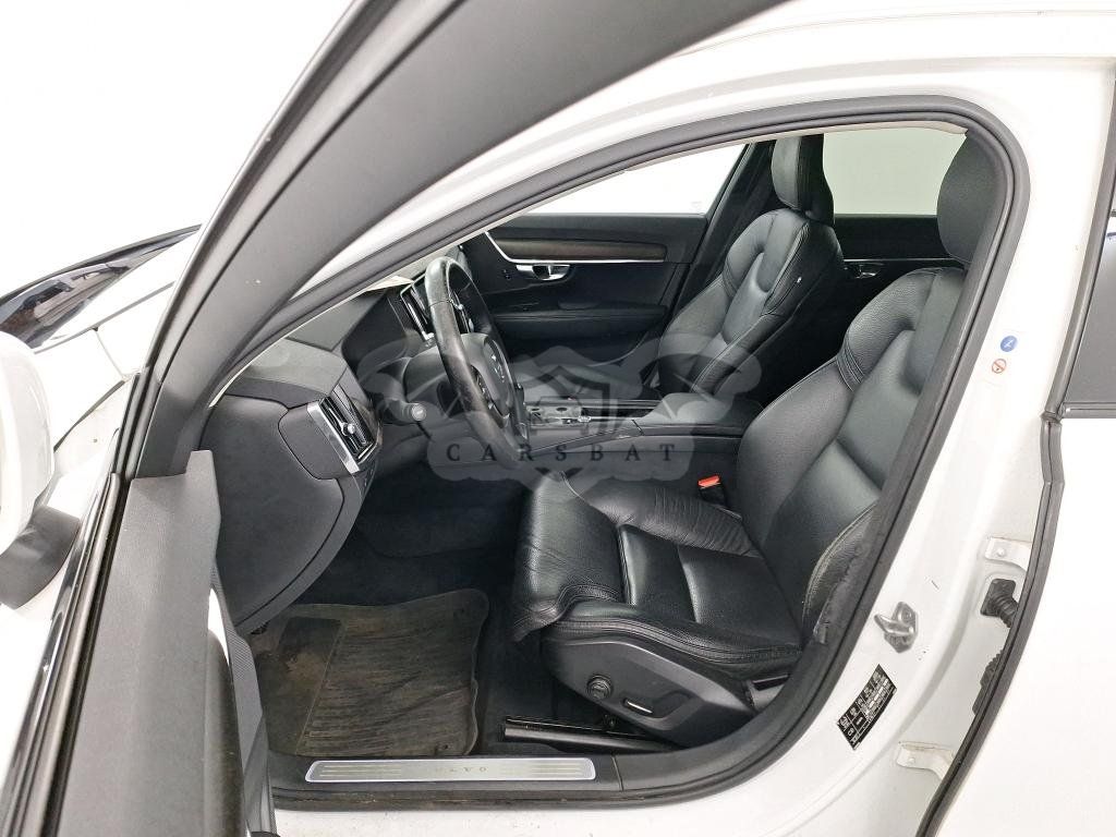 Volvo V90 Cross Country T6 2018