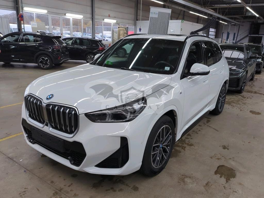 BMW iX1 2023