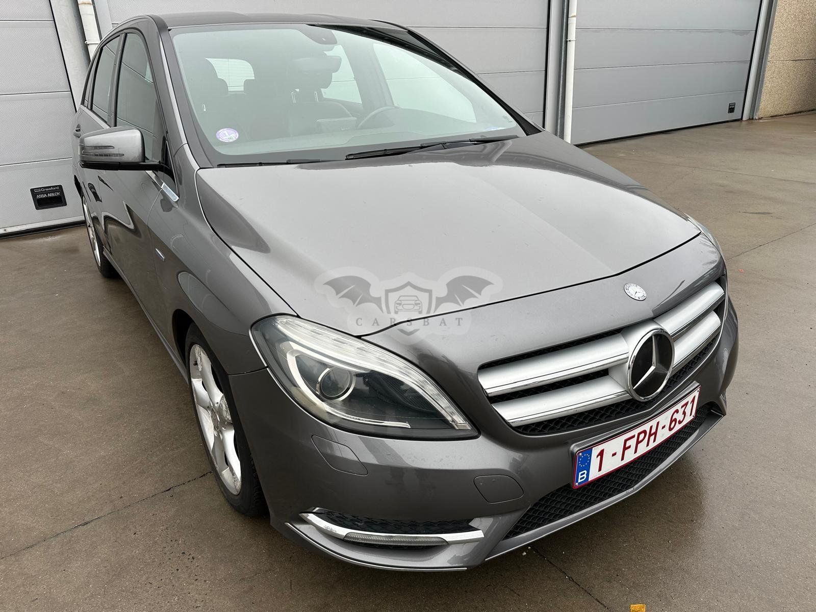 Mercedes-Benz B 180 2012