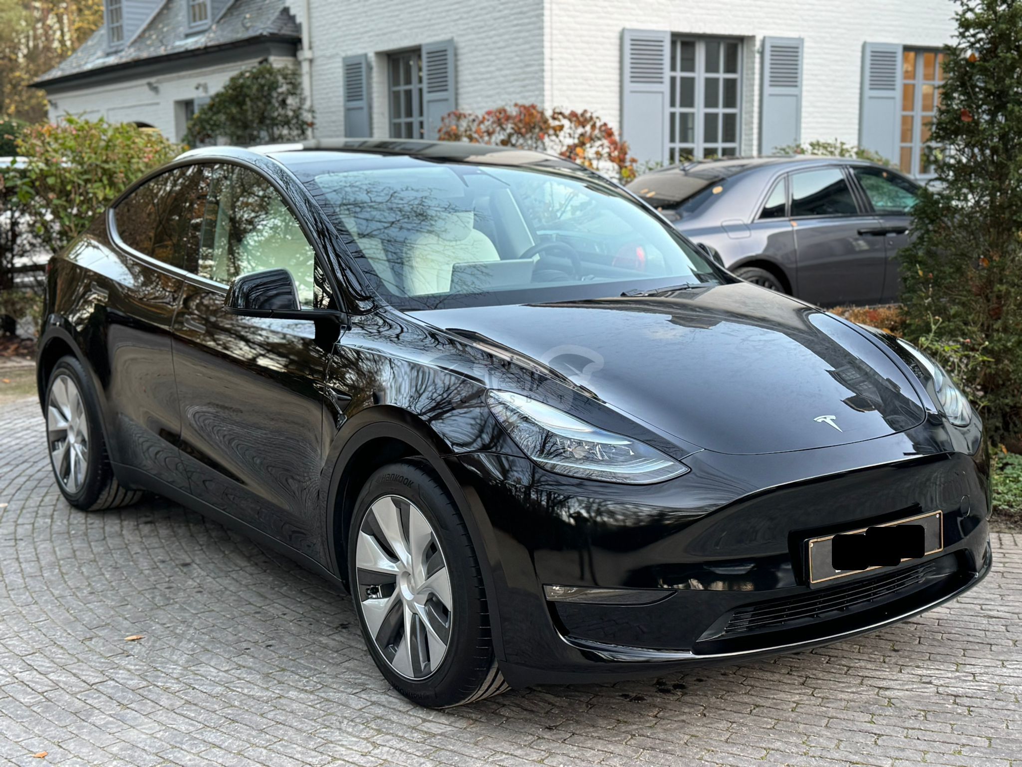 Tesla Model Y Long Range 75 kWh 2023