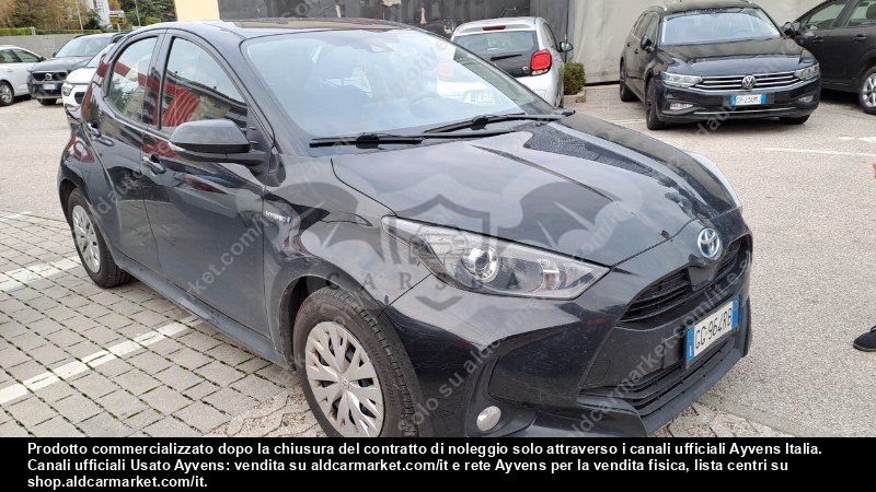 Toyota Yaris Business 2021