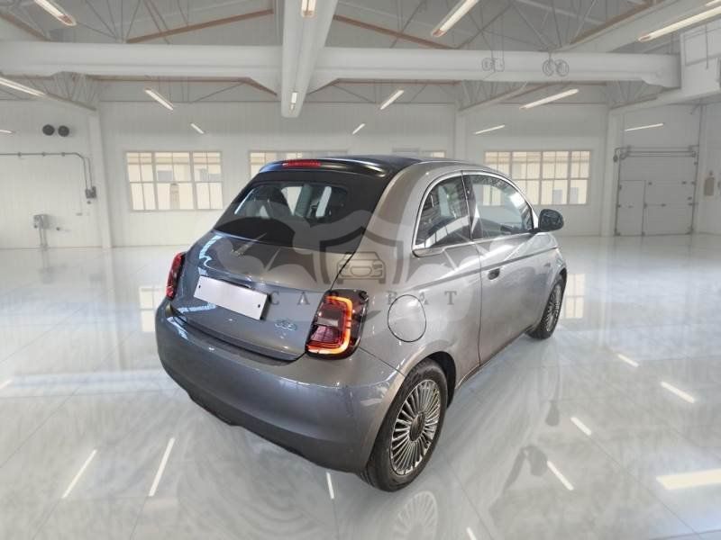 Fiat 500 e Icon 2022