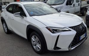 Lexus UX 250h 2021