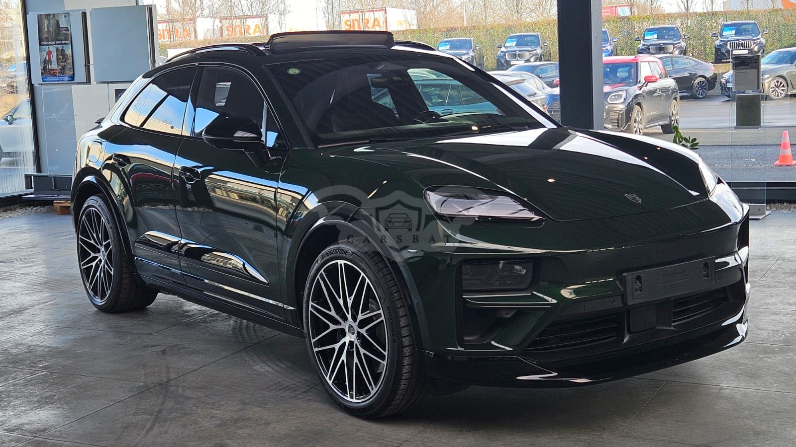 Porsche Macan Turbo 2024