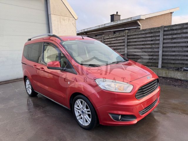 Ford Tourneo Courier 1.5 TDCI Titanium 2015