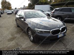 BMW 5 Series Touring 520d Business 2022