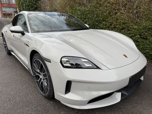 Porsche Taycan 93 kWh 2024