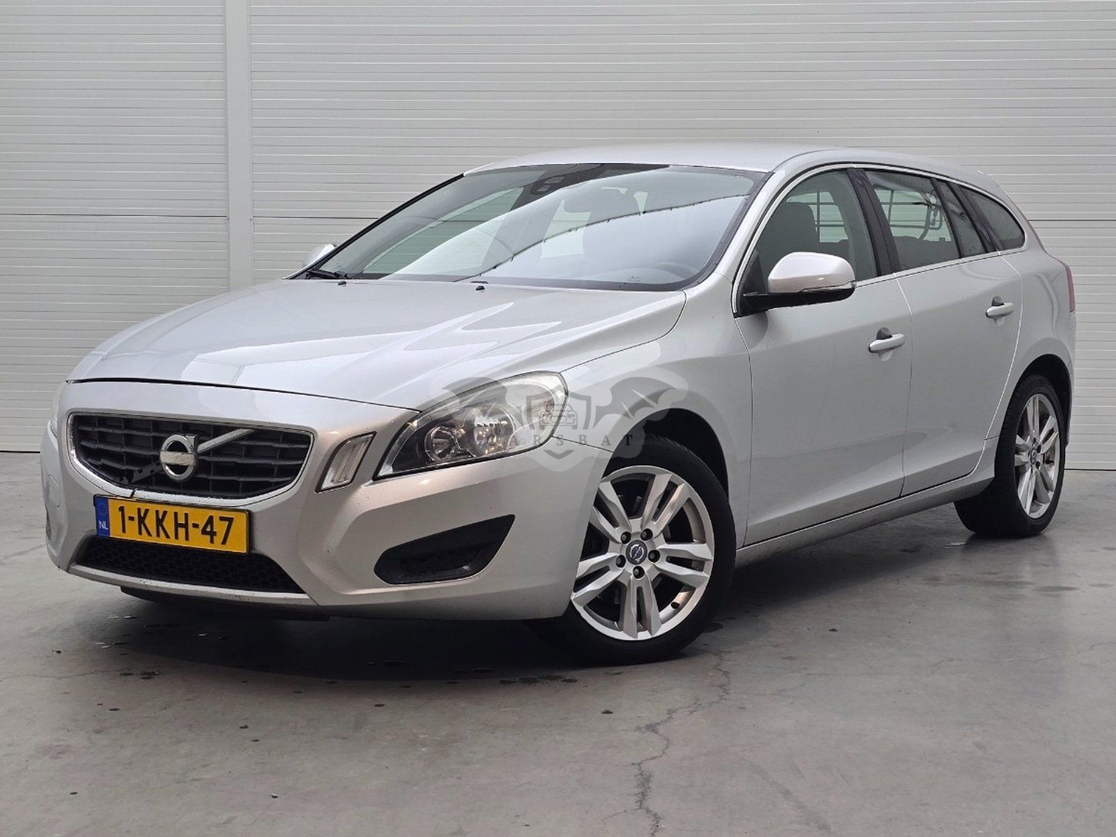 Volvo V60 D2 Momentum 2013