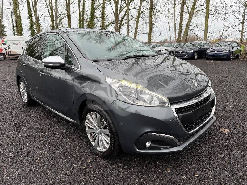 Peugeot 208 1.2i Allure 2016