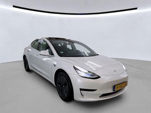 Tesla Model 3 Standard Range Plus 60 kWh 2020