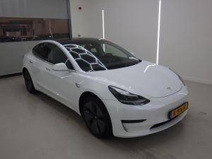 Tesla Model 3 Standard Range Plus 2020