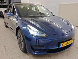 Tesla Model 3 Standard Range Plus 60 kWh 2020