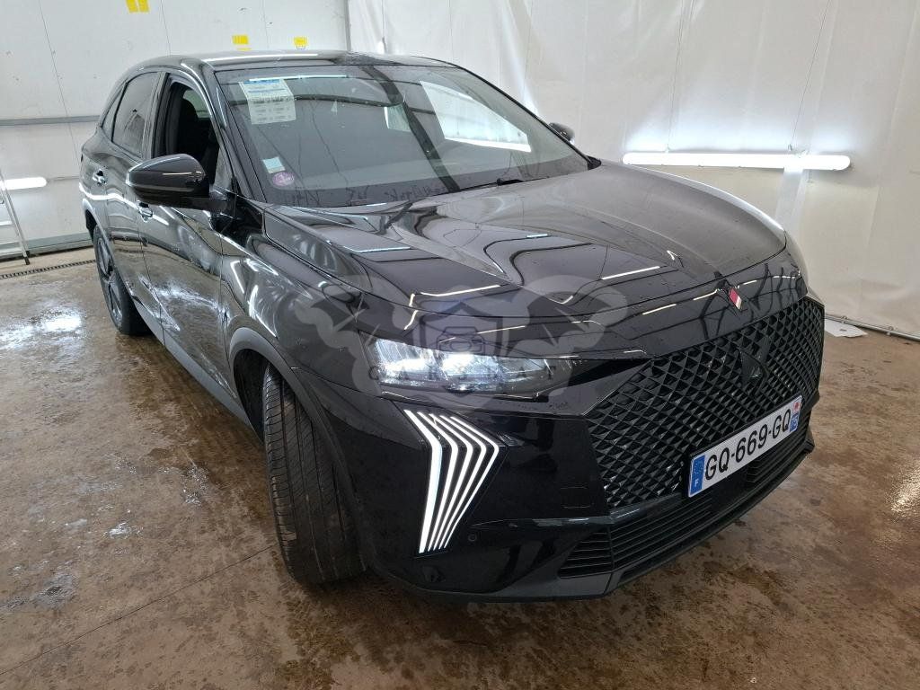 DS DS7 Crossback 1.6 E-TENSE Performance Line 2023
