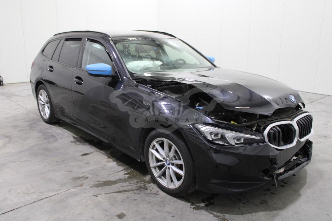 BMW 3 Series Touring 320e 2024
