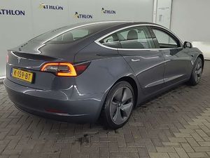 Tesla Model 3 Standard Range Plus 60 kWh 2020