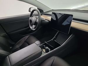 Tesla Model 3 Standard Range Plus 60 kWh 2020