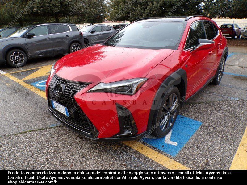 Lexus UX Business 2024