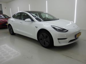 Tesla Model 3 Standard Range Plus 60 kWh 2019