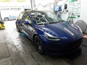 Tesla Model 3 Long Range Performance 2021