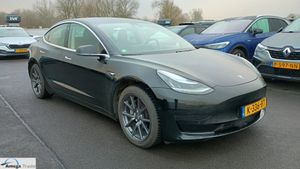 Tesla Model 3 Standard Range Plus 60 kWh 2020