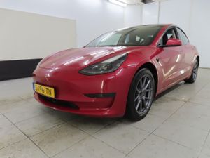 Tesla Model 3 Standard Range Plus 60 kWh 2023