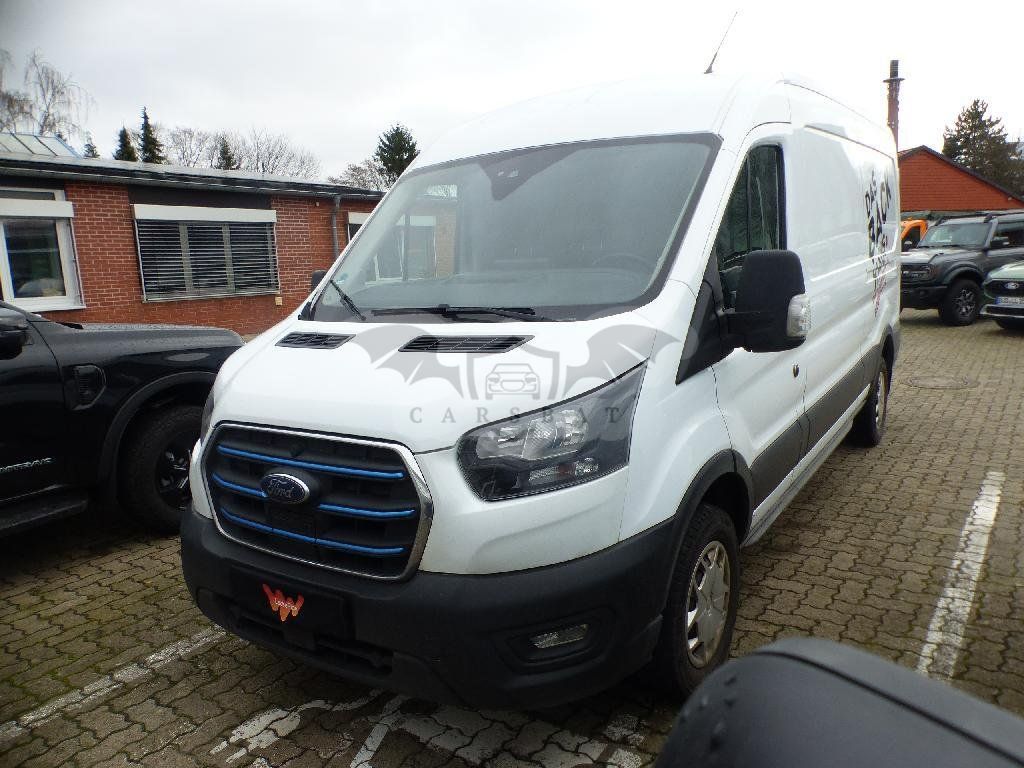 Ford Transit Courier L3H2 2022