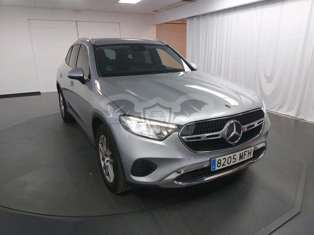Mercedes-Benz GLC 200 2023